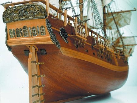 22516 1 60 HMS Endeavour Wooden Ship Model Fashion