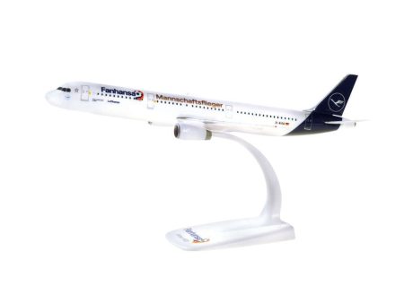 1 200 Lufthansa   Mannschaftsflieger Online now