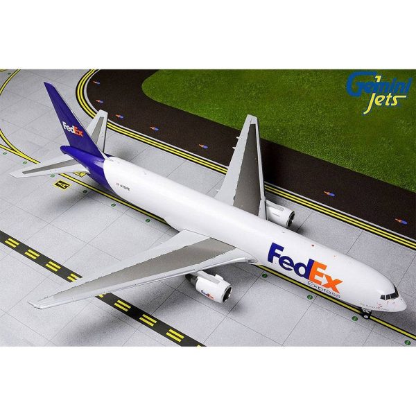 1 200 FEDEX B767300ER(F) N102FE on Sale