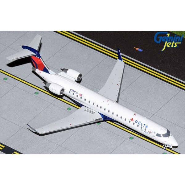 1 200 Delta Connection CRJ700ER N391CA Fashion