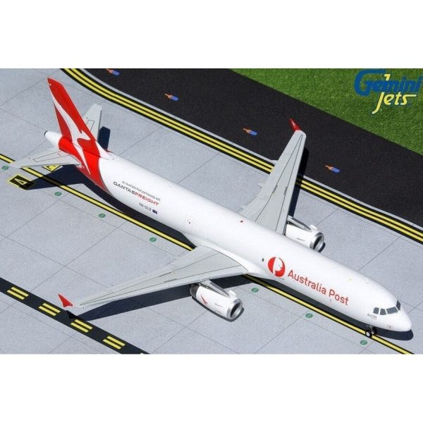 1 200 Qantas Freight A321P2F iAustralia Posti titles  VHULD Sale