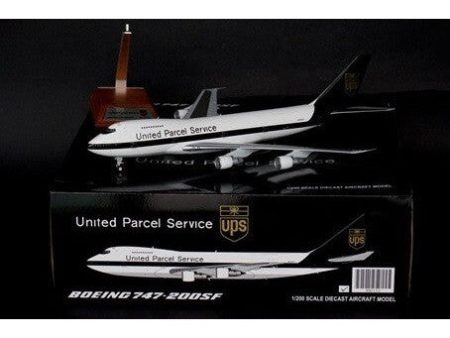 1 200 UPS B747200F N523UP W STAND Sale