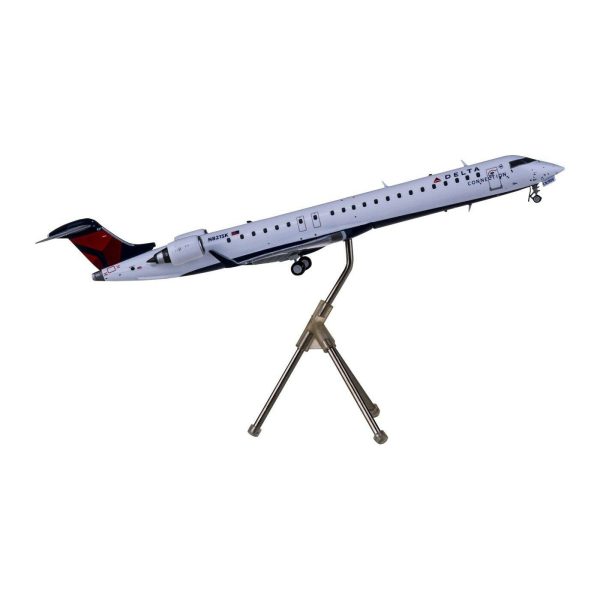 1 200 Delta Connection CRJ900 N821SK Cheap